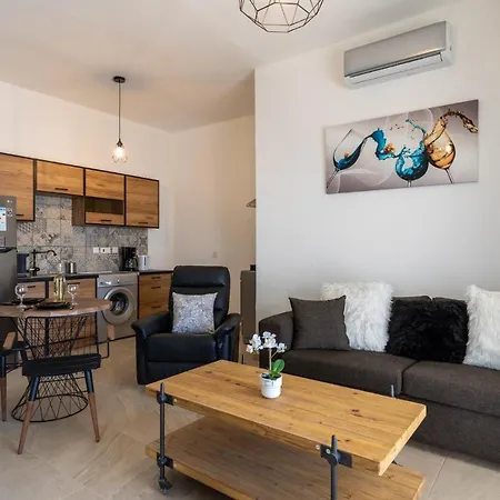 דירה Nala - 2 Bedroom In לרנקה