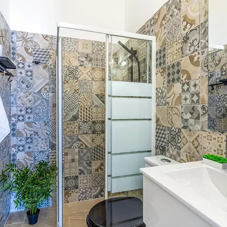 Nala - 2 Bedroom In Ларнака