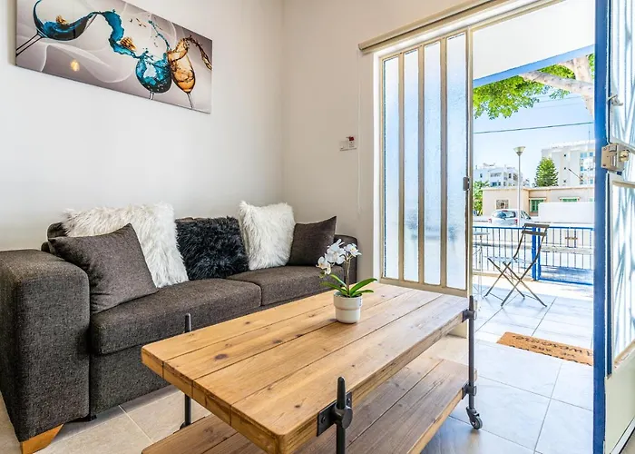 Nala - 2 Bedroom In Ларнака